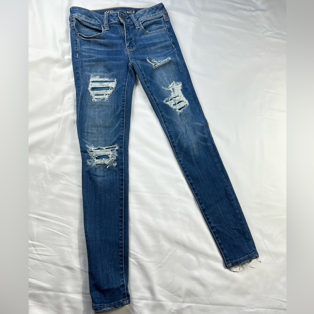 American Eagle Ripped Jegging Sz. 4